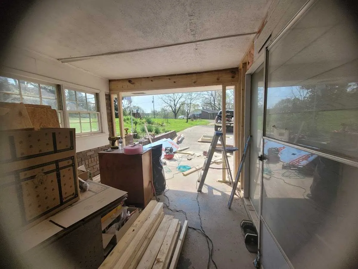 Air movers and dehumidifier for Drying & Dehumidification in Mukilteo